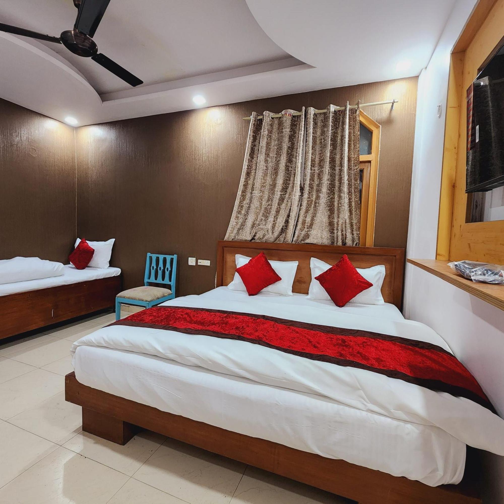 Hotel Royal Afghan New Delhi Eksteriør bilde