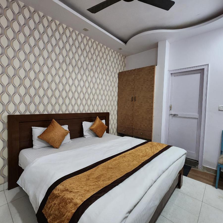 Hotel Royal Afghan New Delhi Eksteriør bilde