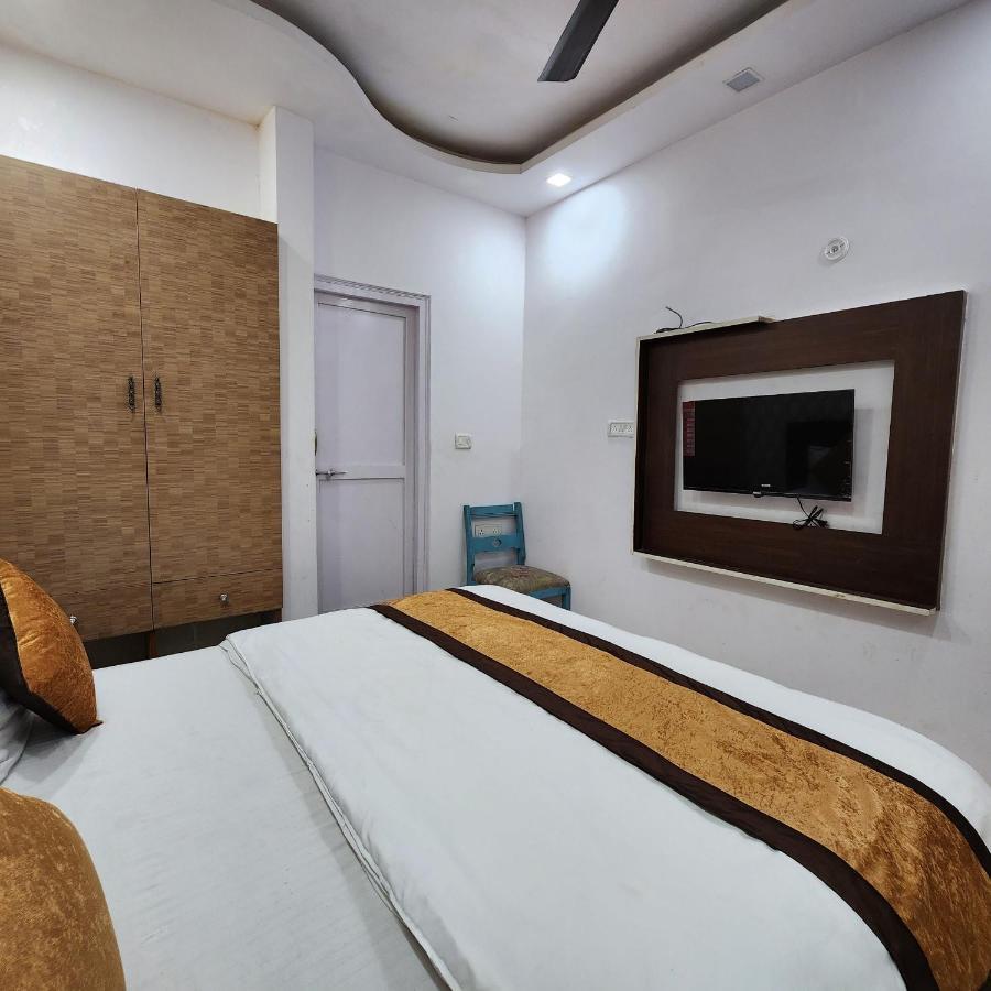 Hotel Royal Afghan New Delhi Eksteriør bilde