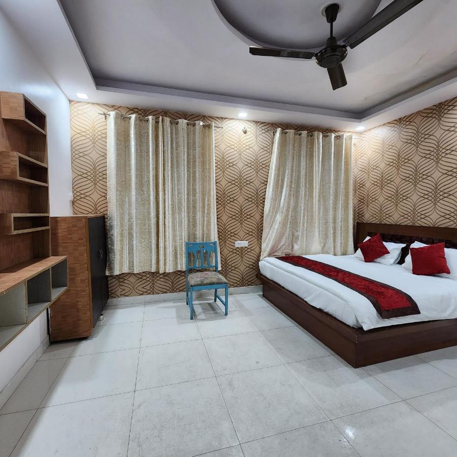 Hotel Royal Afghan New Delhi Eksteriør bilde