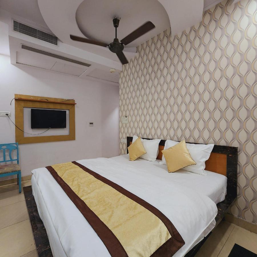 Hotel Royal Afghan New Delhi Eksteriør bilde