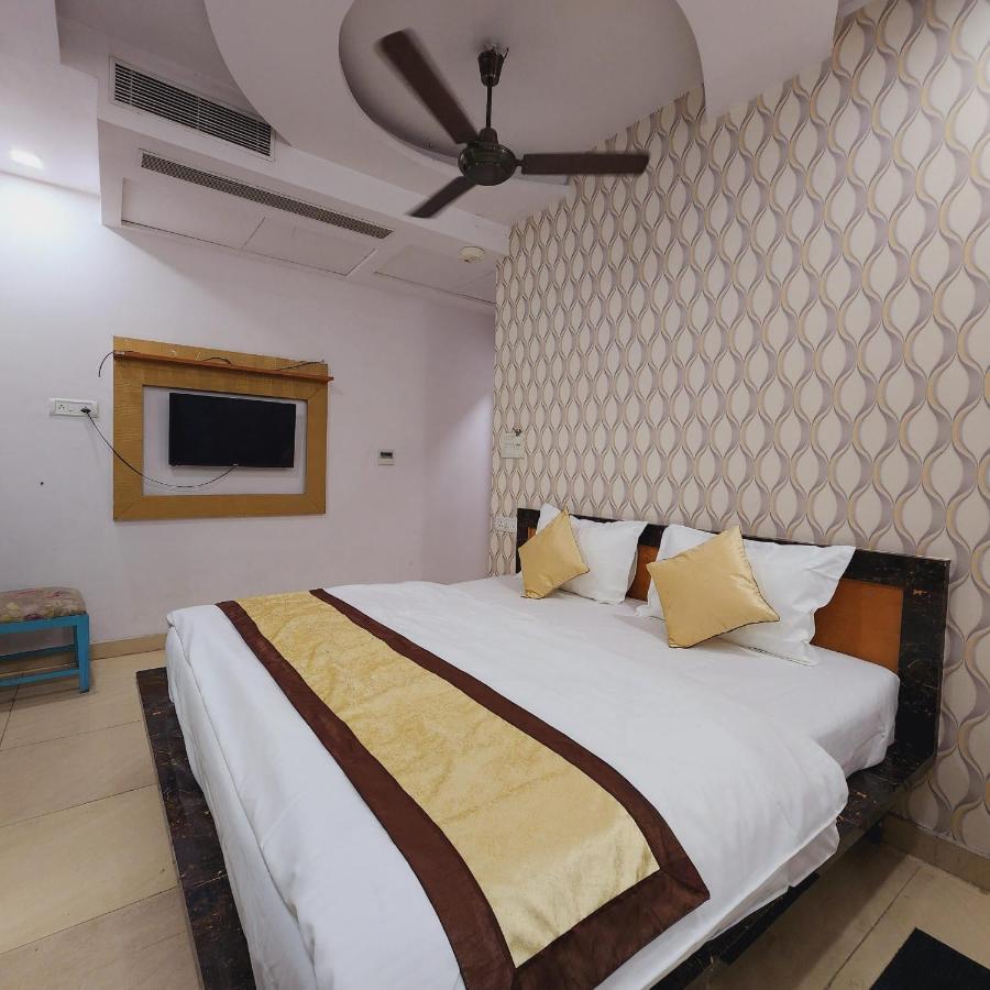 Hotel Royal Afghan New Delhi Eksteriør bilde
